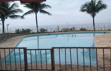 Apartamento pé na areia dois quartos piscina e lazer! - Foto 11