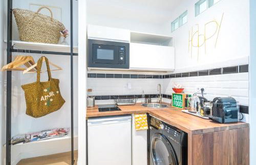 Eiffel Tower studio with terrace and AC - Foto 14