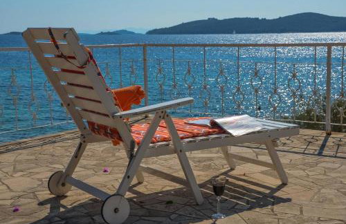 Bella Perna 3-Bedroom beachfront apartment - Photo 11