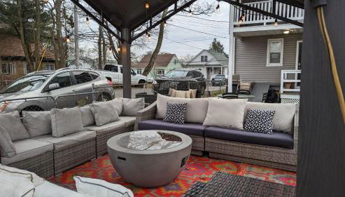 Sunny & Spacious 2BD 1BA WFH Apt-Huge Yard & Patio - Foto 4