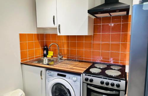 Comfy Studio Flat and Workspace near Ashton-U-Lyne Station - Foto 8