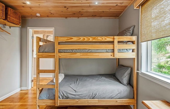 Pocono Scandinavian Cottage 2 Bedroom Cottage by RedAwning - Foto 9