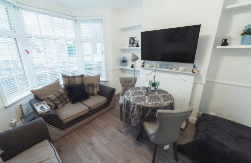 1 bed - Wifi - Pet Friendly - Harrow - Photo 2