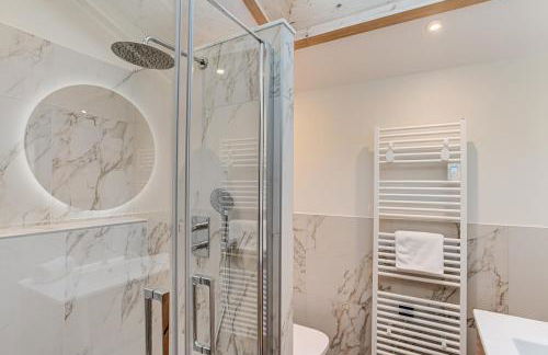 Chalet Diard, Detached Chalet, Alpes Travel, Sleeps 6 to 8 - Foto 34