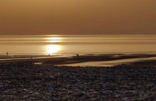 La Baigneuse maison avec jardinet et parking privé, à 200 m plage - Foto 37