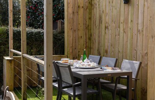 Bumble Cottage, Torcross - Heart of Torcross - Log burner - Ley views - Foto 34