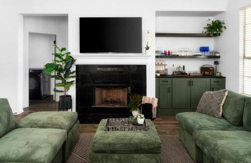 Stunning Family Home with Pool & Hot Tub - Sleeps 17 - Foto 2