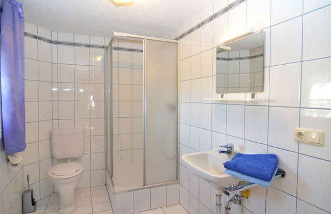 Lovely Holiday Home in Viechtach near Forest - Photo 10