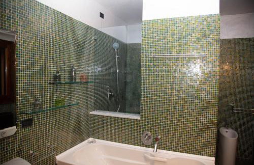 Green Apartment - Photo 18