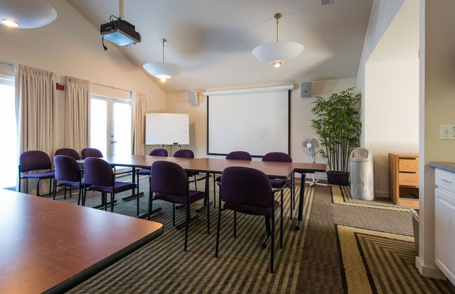 Coral Reef Inn & Suites - Foto 43