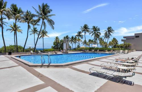 Tropical Retreat with Beach Resort Amenities - Foto 7