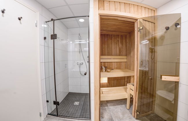 TopFloor Apartments - Photo 24