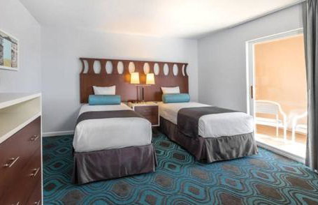 Family fun in Palm Springs in this resort 2BD condo with resort amenities including kids pool - Foto 27