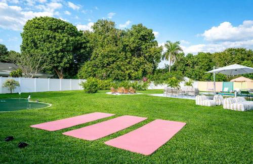 Palms Oasis with Salt Pool Movies Firepit Golf - Photo 76