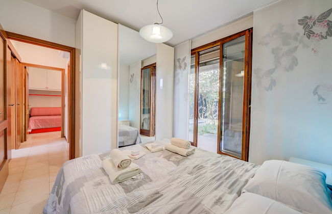 Lella Apartment Front Beach Garda Lake - Foto 5