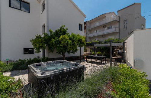 Maca Apartments & Suites with Heated pool near beach 50m - Foto 22