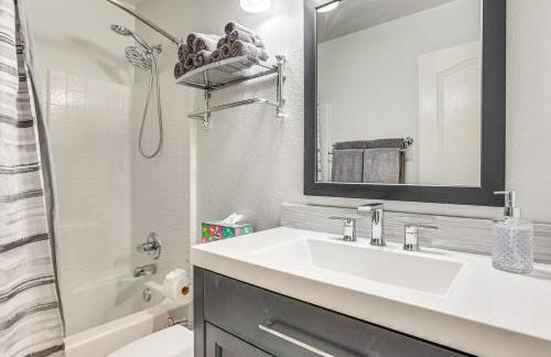 Patio and Fire Pit Peoria Getaway Near Golfing! - Foto 19