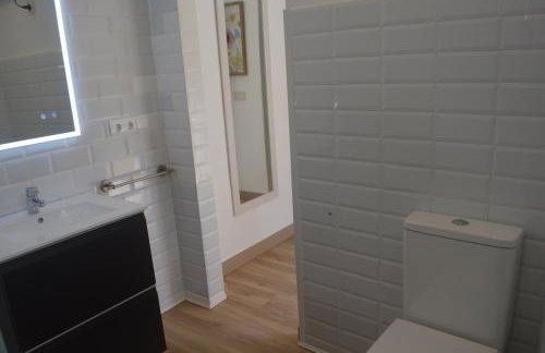 Espectacular Suite Privada a pie de playa y mar en CHALET ROQUETES - Foto 58