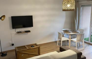 Charmant T2 Piscine Golf de Seilh - Photo 3