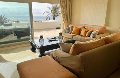 Spacious Stunning Views 2-bed Apartment, Estepona - Photo 12