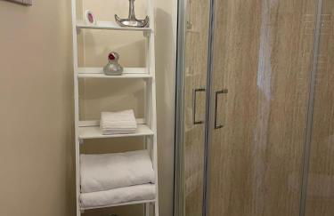 Little Buttercup Cottage - Photo 3