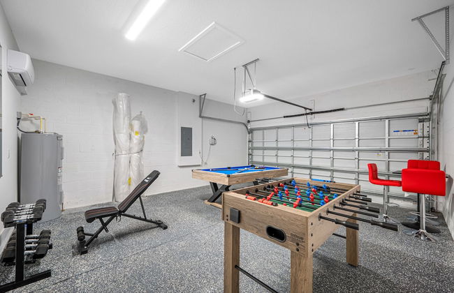 Luxury Modern Villa w/ Pool, Jacuzzi & Amenities! - Foto 62