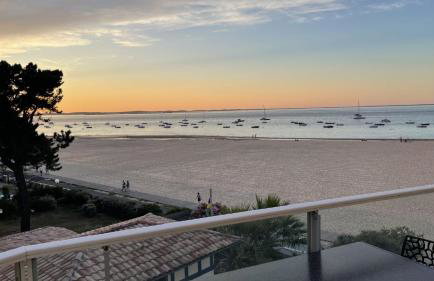 Première ligne - Vue mer exceptionnelle - Accès direct plage - Grand balcon - Parking privatif clos - Tout à pieds - Foto 19