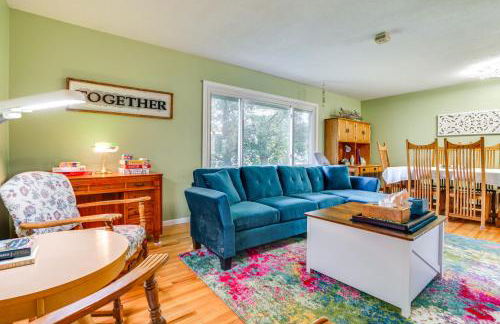 Family-Friendly Cottage Grove Home with Fireplace! - Foto 1