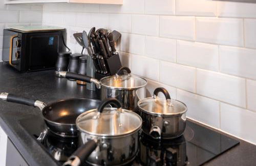 Rugby 1-BR Apt, Parking, City Centre, Sleeps 3 - Foto 7