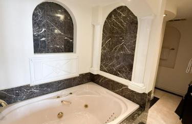 Crystal Palm Lakefront Luxury Home 6 Bed and 5 Bath - Foto 36