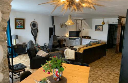 Maison au coeur du village de la Salvetat sur Agout - Foto 4