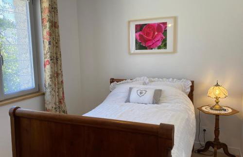 Gîte au calme avec jardin et wifi à Saint-Doulchard - FR-1-586-68 - Foto 6