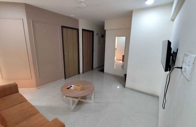 Varsity by Daily Stays - Photo 12