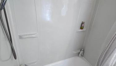 The Inn-1 m walk Entire Colonial 3BR House with tub & Fast WiFi - Photo 2