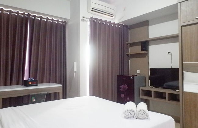 Delightful Luxurious Studio Room at Taman Melati Surabaya Apartment - Foto 12