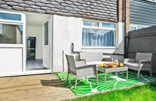 Chic 2 Bedroom Home - King-Size Beds - Garden - Parking 4VC - Foto 15