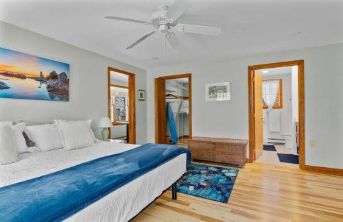 Lovely House 5 Min to Beach with Deck Grill and Garage - Foto 27