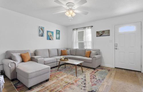 Coastal Retreat by the Beach - Foto 29