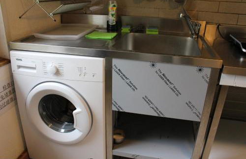 Bungalow 1 - 4-Raum-Wohnung mit Küche und 2 WC Duschen in Ohrdruf-Crawinkel - Photo 15