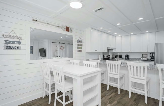 Sunset Escapes B - Photo 23