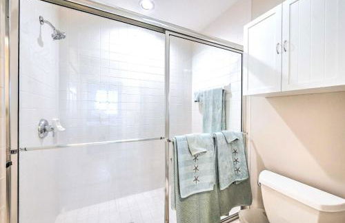 Naples Escape in Regatta with Resort Amenities! - Photo 16