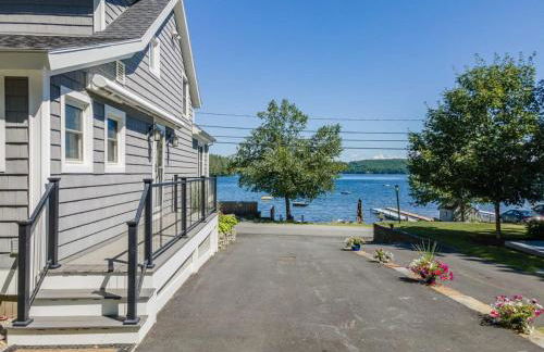 Beautiful Home 30 Feet from the Sand at Spofford Lake! - Foto 5