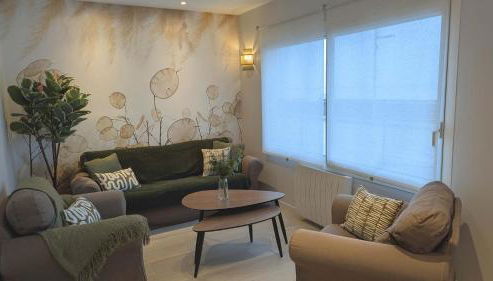 Beautiful beachfront apartment, 180d sea and cliff view - Foto 3