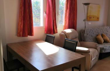 Apartamento con Patio y salida a la piscina. - Foto 6