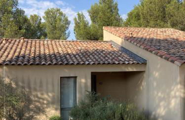 LA PERLE DE PROVENCE-Magnifique Vue CLIM LINGE Golf Saumane 6P Piscine Tennis - Foto 14