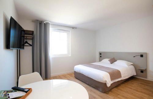 LOGIS LES CEPAGES / RESTAURANT LE RAISIN - Foto 40