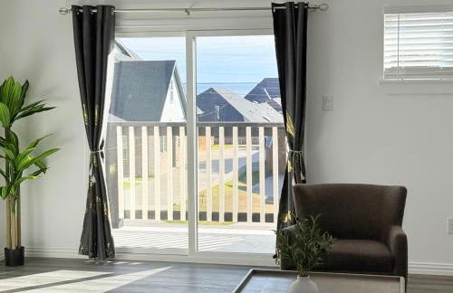 Cozy Lakeview Retreat Home - Photo 21