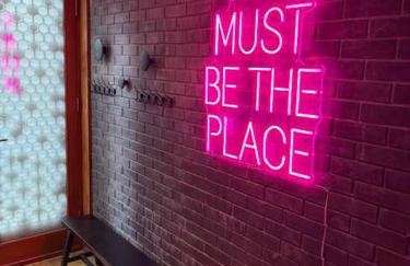 Luxury Canal St Villa with Free Parking - Foto 3