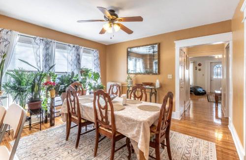 The Paradise House steps from the Heart of Hertel - Foto 10