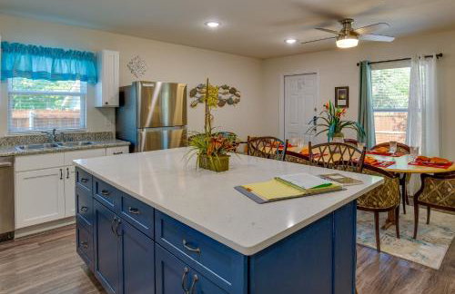 Game Room and Walk to Beach Gun Barrel City Gem! - Foto 9